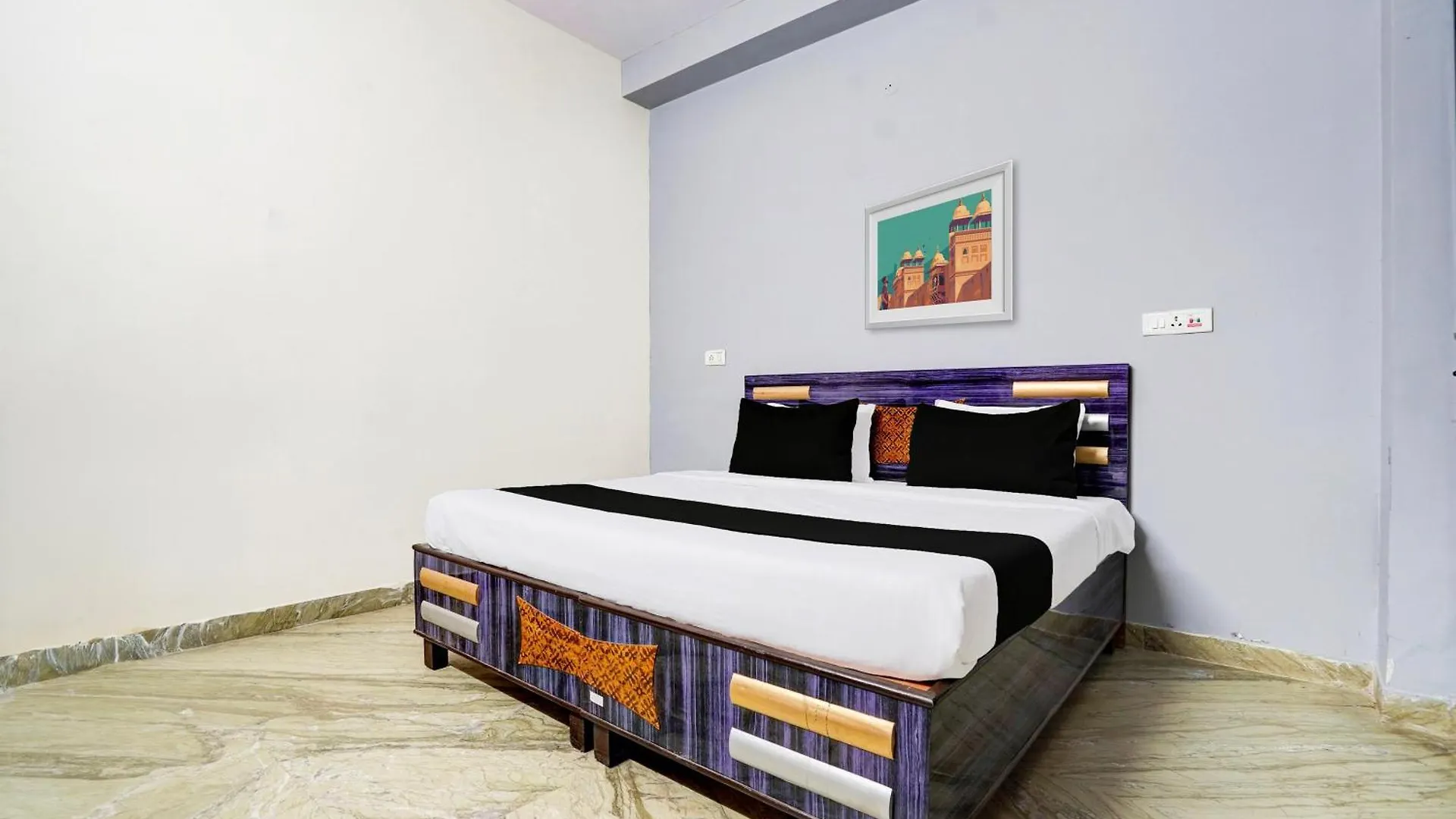 ***  Hotel O Shubham Guest House Gurgaon India