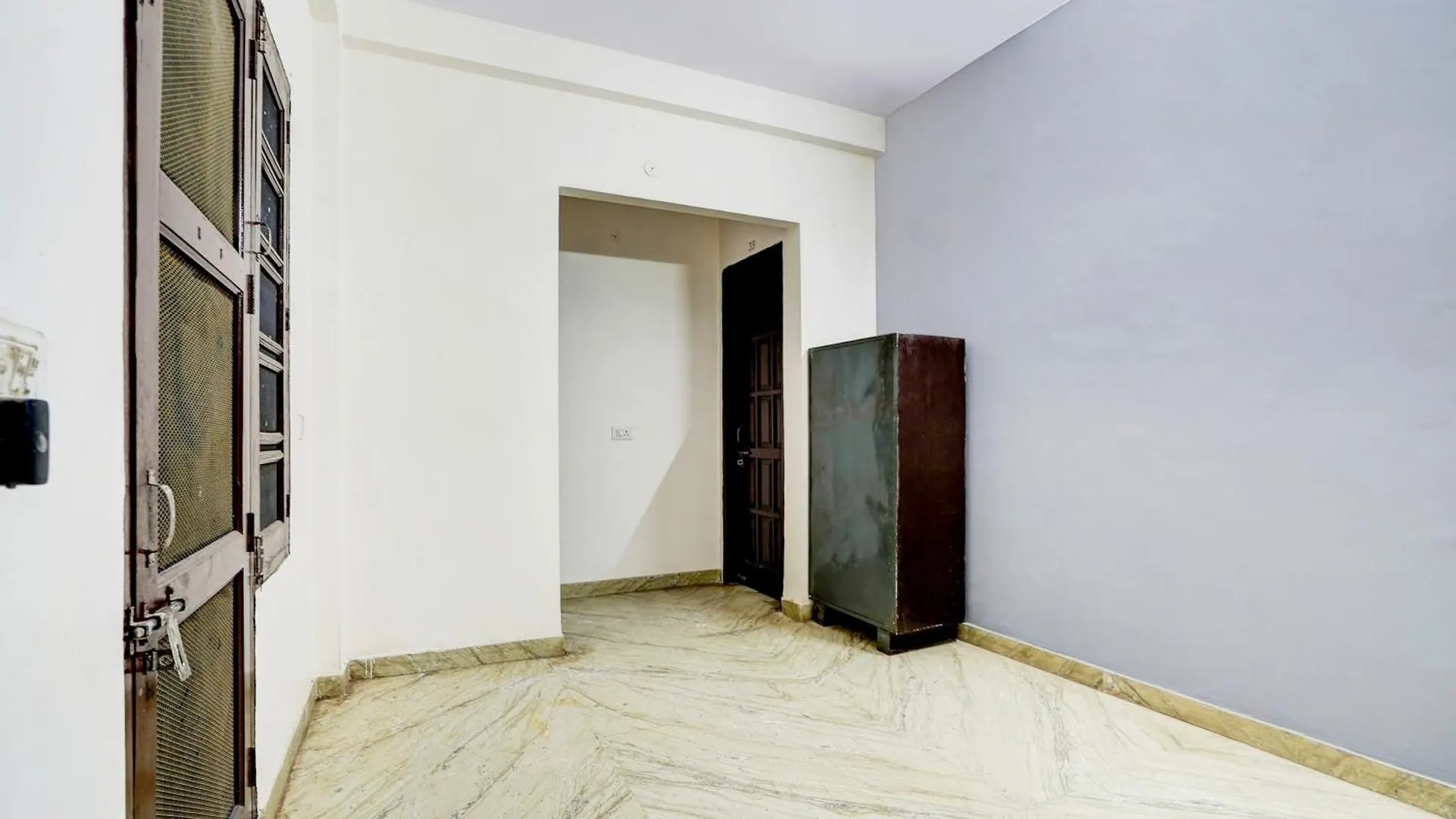 Hotel O Shubham Guest House Gurgaon