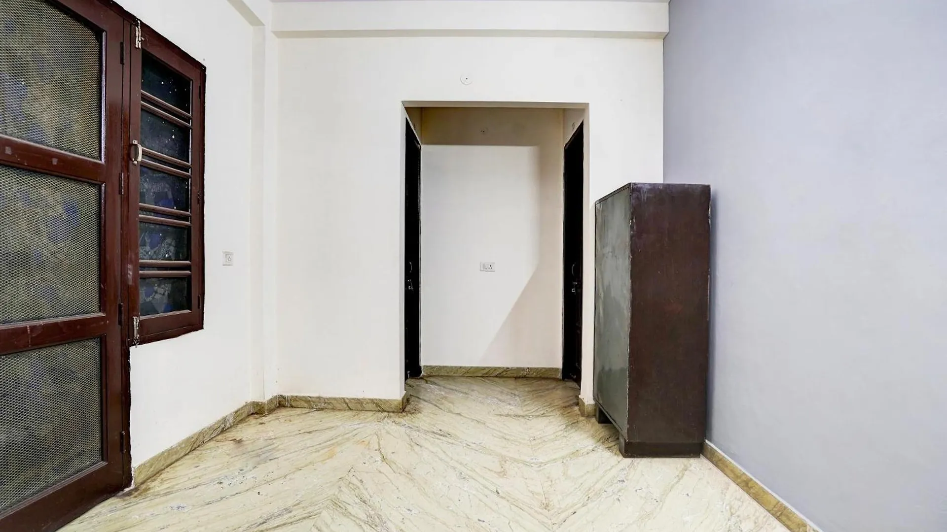 Hotel O Shubham Guest House Gurgaon 3*,  India