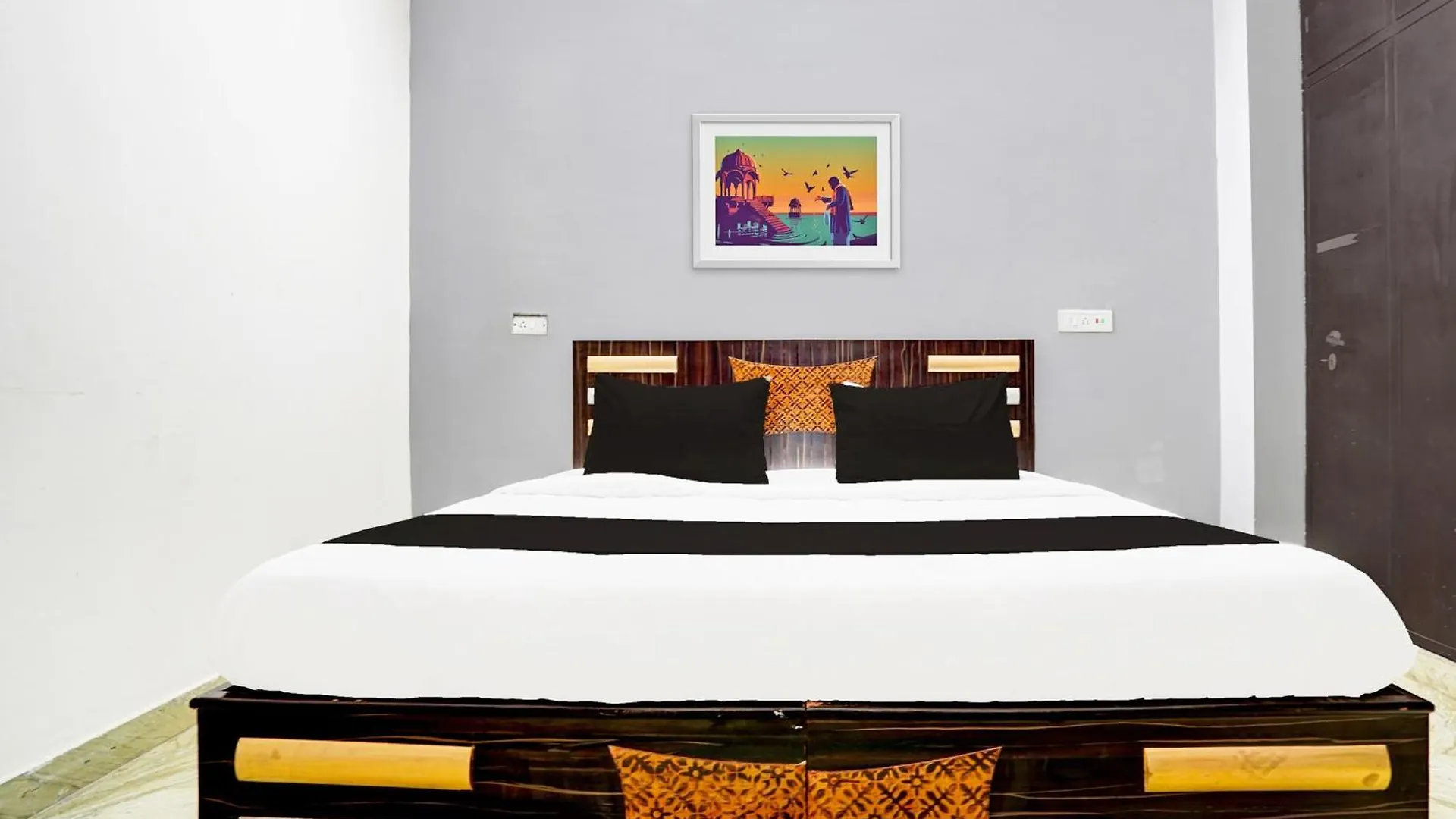 Hotel O Shubham Guest House Gurgaon 3*,  India