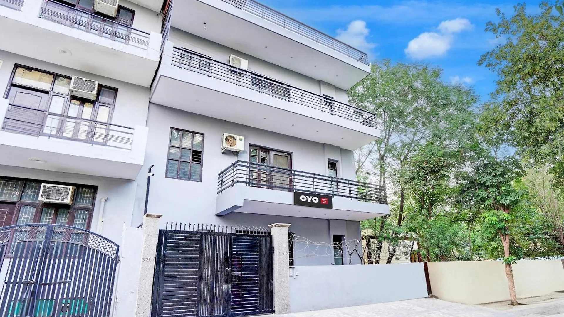 Hotel O Shubham Guest House Gurgaon